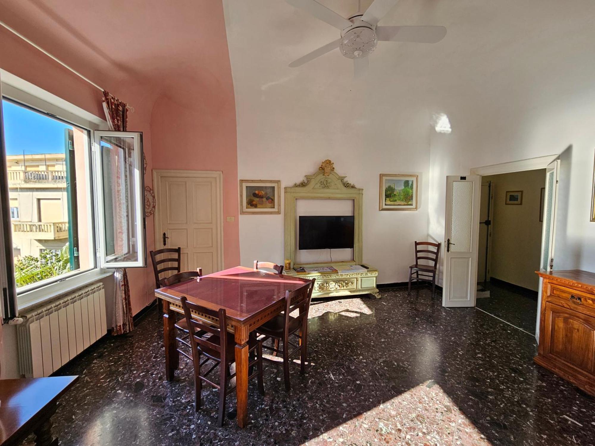 Le Finestre Sul Mare Apartment *