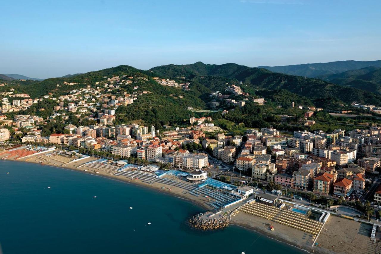 Le Finestre Sul Mare Apartment *
